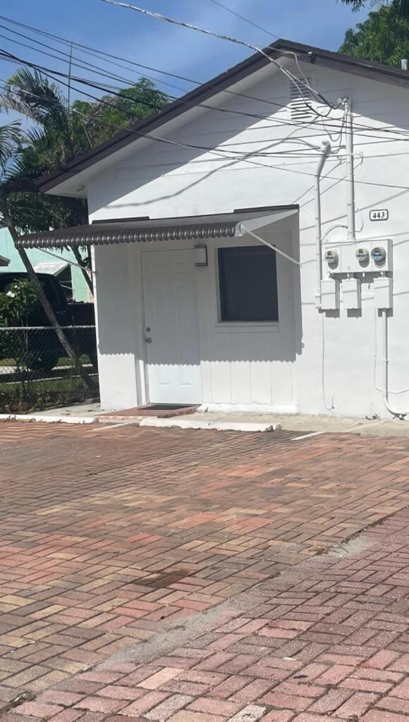 Cozy Studio, Prime Location, Remodeled, 1 Parking 웨스트 팜 비치 외부 사진